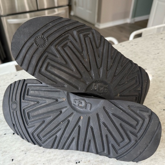 UGG Men's Black Suede Slip-Ons - Picture 4 of 5